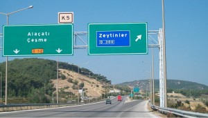 İzmir Çeşme Otobanı - Zeytinler Çıkışı